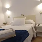 Carabela La Pinta فندق