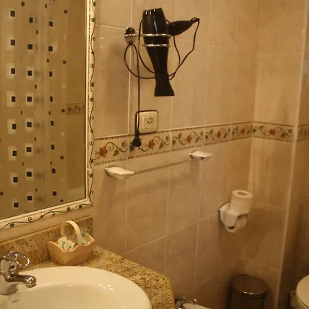 Carabela La Pinta Hotel Baiona