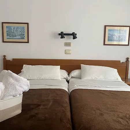 Carabela La Pinta Otel *