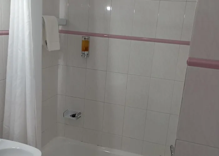 Carabela La Pinta Otel Baiona